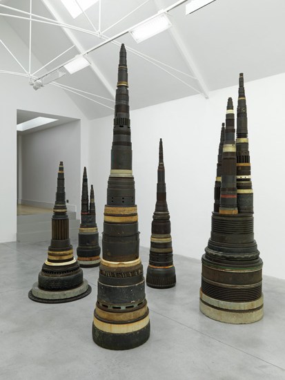 Acting as turret gateway: ‘Minster’, 1987, by Tony Cragg