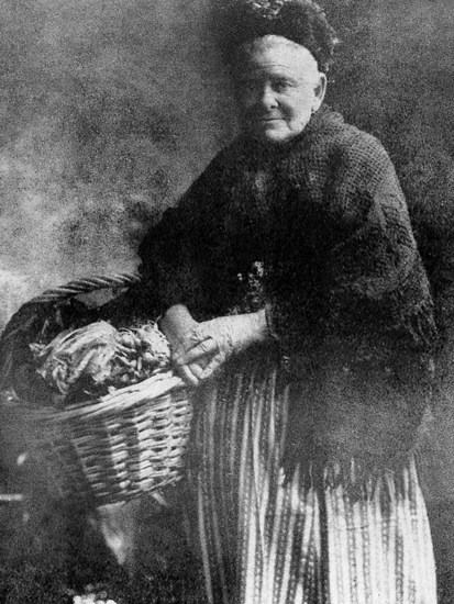 Joanne Spencer, who sold salad and rabbits from a basket in Portobello, c. 1904