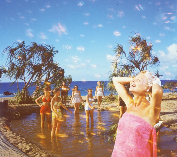 ‘There is nothin’ like a dame’ — nice songs, shame about the lighting: Mitzi Gaynor in ‘South Pacific’, 1958