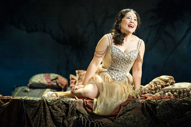 Hye-Youn Lee as Violetta in ‘La traviata’