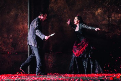 Stéphanie d’Oustrac (Carmen) and Pavel Cernoch (Don José) in ‘Carmen’ at Glyndebourne