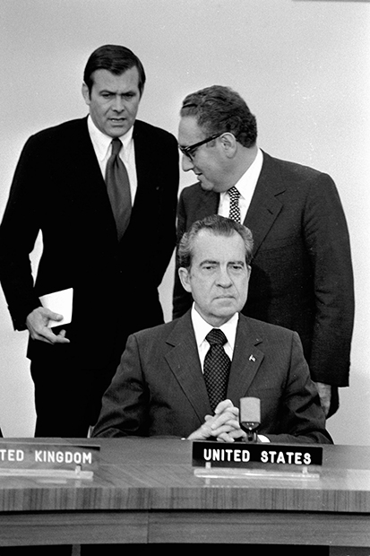 Nixon with Kissinger and Donald Rumsfeld in 1969