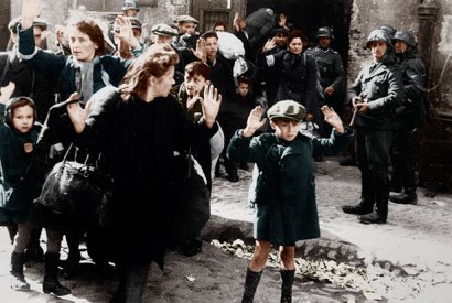 The SS deport Jews from the Warsaw ghetto