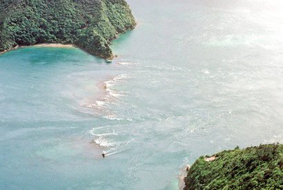 The famous rip tide in French Pass, Marlborough Sounds, New Zealand