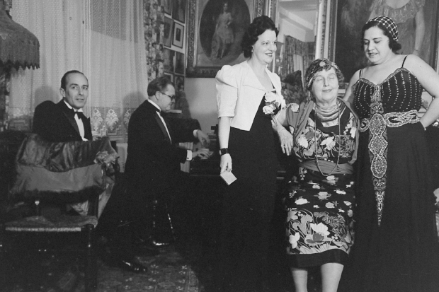 Florence Foster Jenkins entertains at home