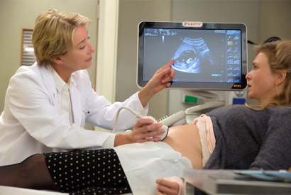 Born again: Emma Thompson and Renée Zellweger in ‘Bridget Jones’s Baby’