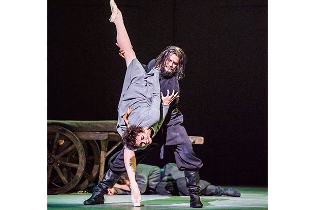 Natalia Osipova as Anna Anderson and Thiago Soares as Rasputin in ‘Anastasia’