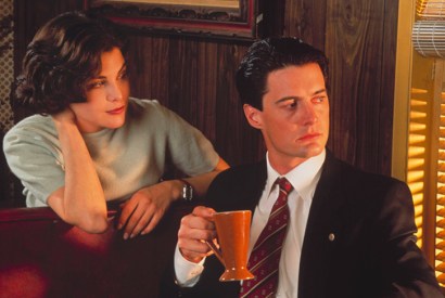 A damn fine cup of coffee: Sherilyn Fenn and Kyle MacLachlan in the original Twin Peaks