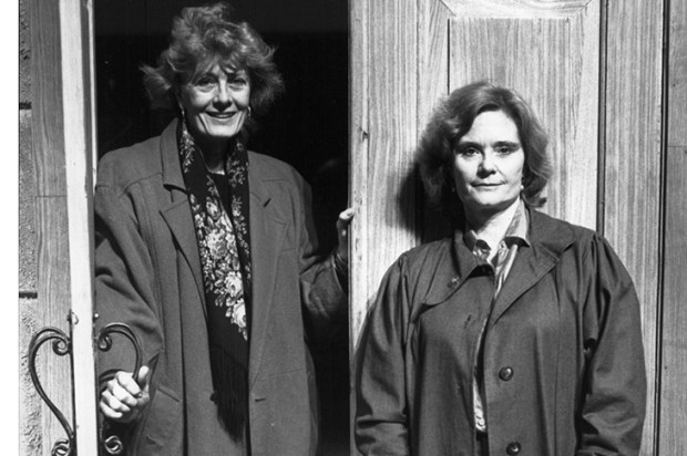 The formidable Thelma Holt (right) with Vanessa Redgrave in 1987
