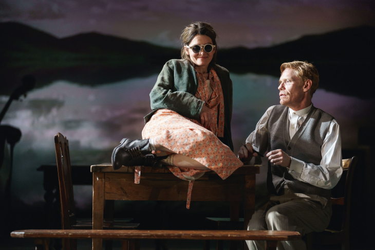 Shirley Henderson (Elizabeth Laine) and Michael Shaeffer (Reverend Marlowe) in Girl from the North Country