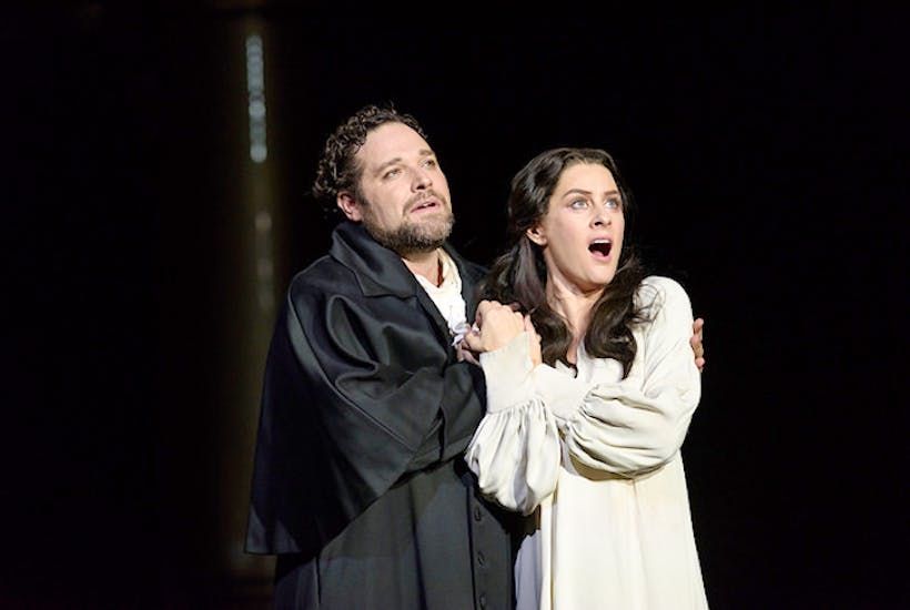 Les Vêpres siciliennes (image: ROH)