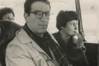 : Clancy Sigal and Doris Lessing, sitting together on a London bus