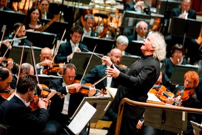 Sir Simon Rattle conducts the LSO at the Barbican
