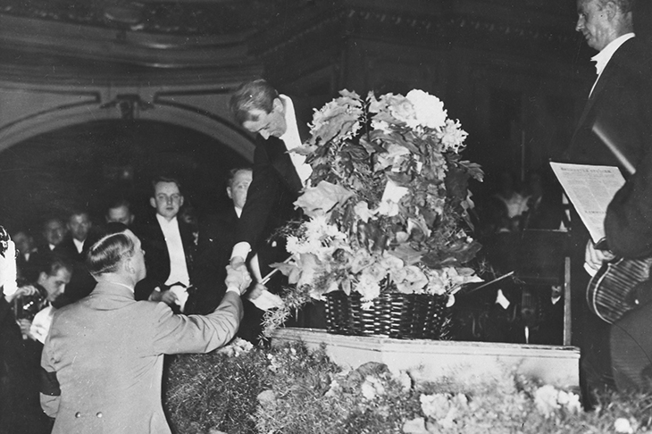 Wilhelm Furtwängler shaking hands with Hitler after a concert in 1939. Photo: Ullstein Bild/ Getty Images