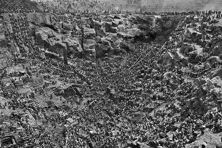 A modern-day El Dorado: the Serra Pelada gold mine, Brazil, 1986