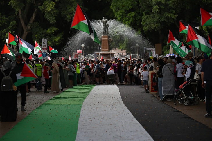 Protesti za Gazo in pro-izraelski konvoj zaznamovali Sydney