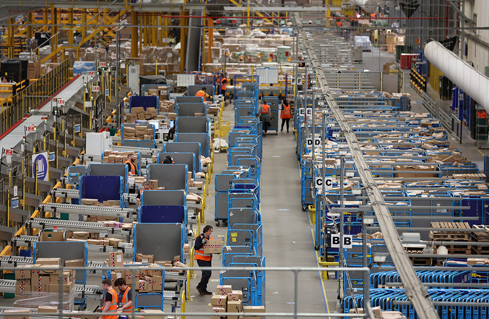 How the 18th-century Panopticon inspired today’s giant distribution hubs