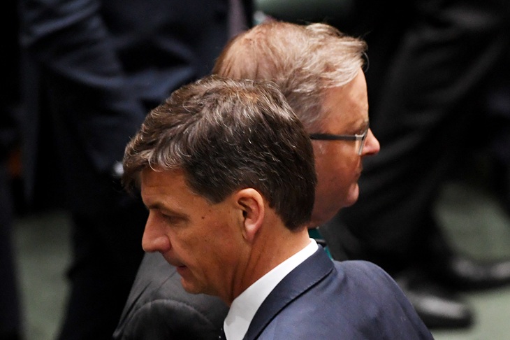 The crisis of the legacy parties